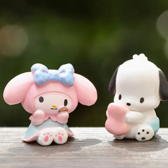 EIGHT Piece Cute Kitty Cartoon Mini Dolls Anime Figures Keepsake Dolls Set - Picture 2 of 7